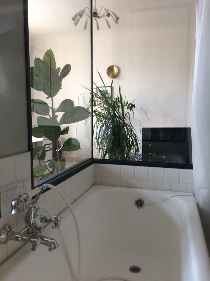 Sunrise Apartment In The Quiet Centre Riga Esterno foto